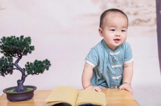 垦利孕妇显怀是几个月